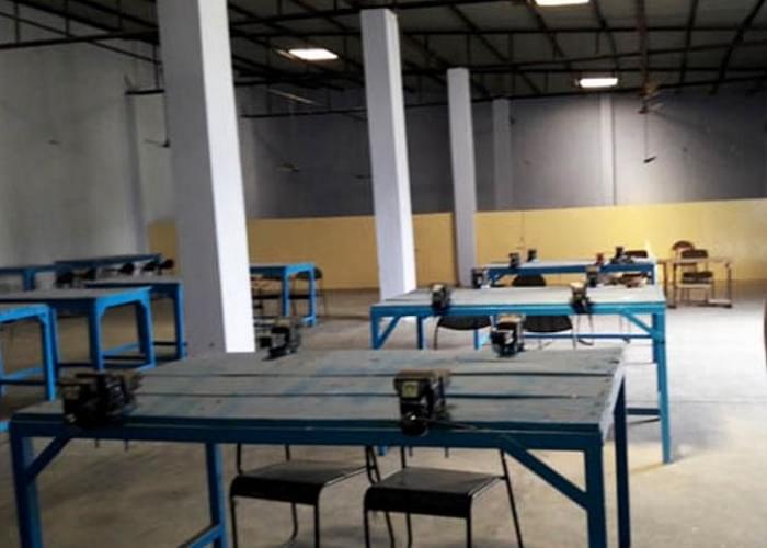 Adhunik College of Engineering Ghaziabad Labs photo 9