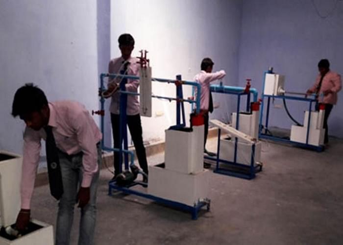 Adhunik College of Engineering Ghaziabad Labs photo 2