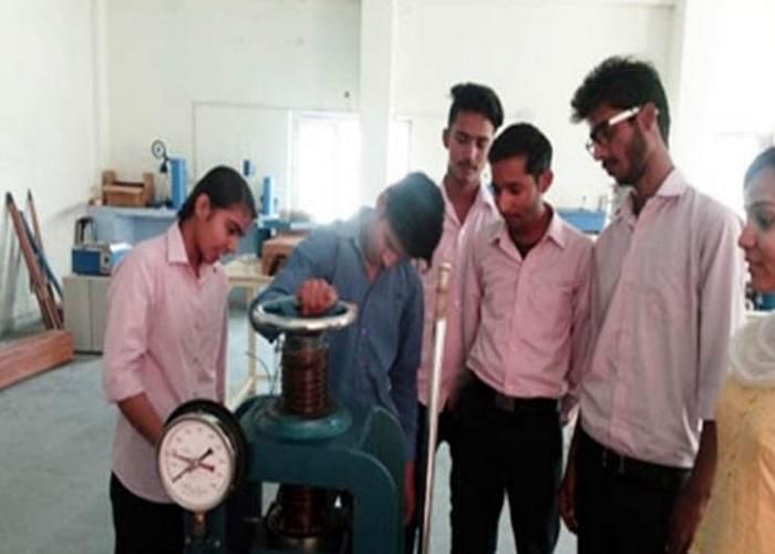 Adhunik College of Engineering Ghaziabad Labs photo 4