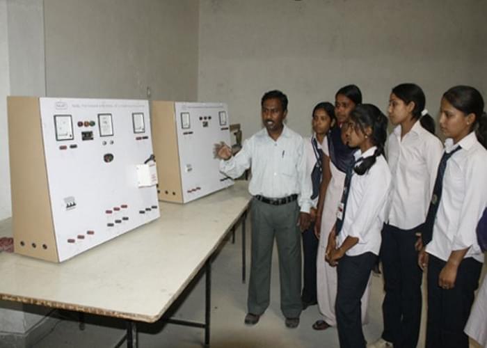 Adhunik College of Engineering Ghaziabad Labs photo 15