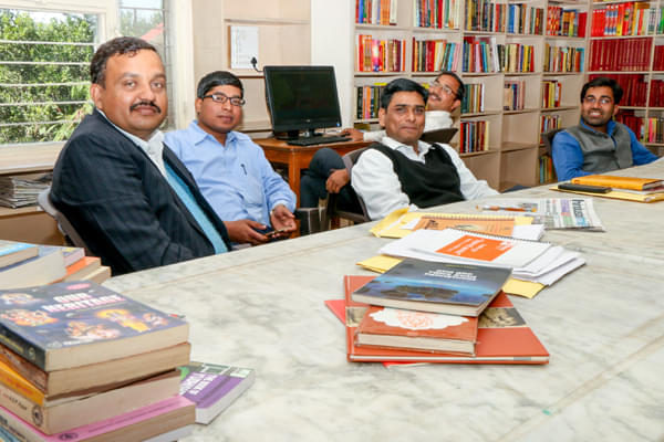 Sanchi University of BuddhistIndic Studies Bhopal Library photo 15