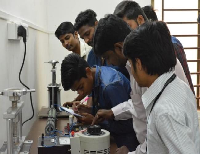S.S. Agrawal Institute of Engineering & Technology Navsari Labs photo 1
