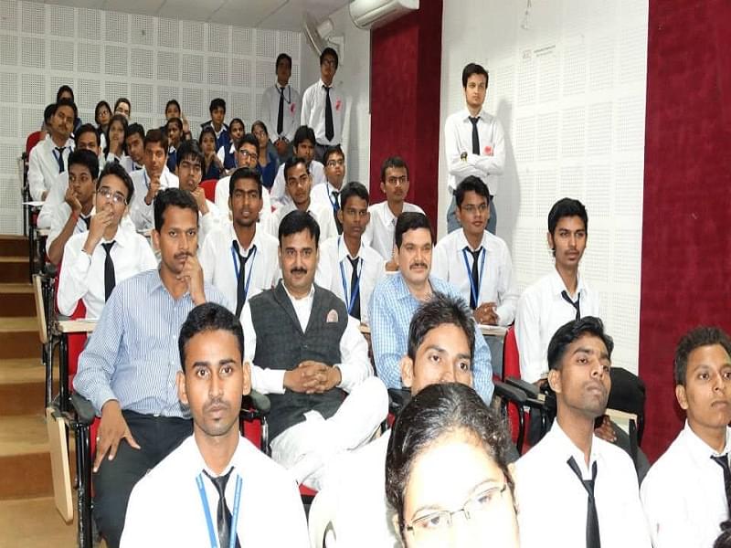 Rajarshi School of Management & Technology Varanasi Events photo 6