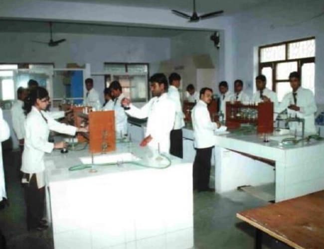 NKBR College of Pharmacy & Research Centre Meerut Facilities photo 1