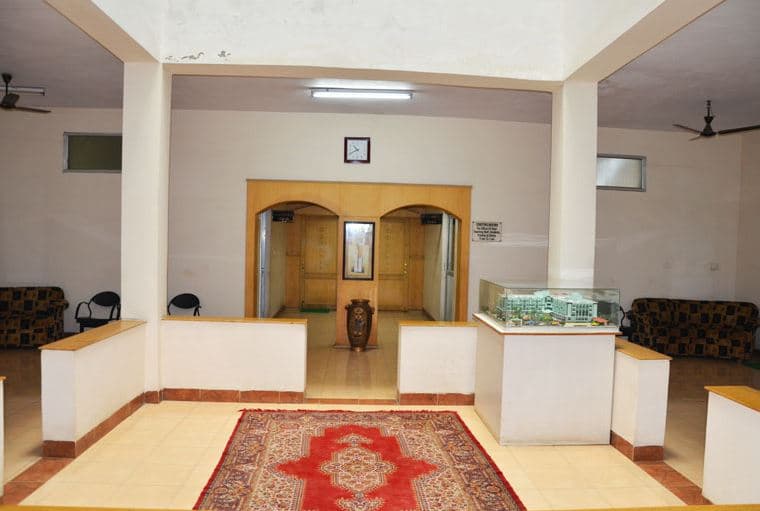 Modern Dental College and Research Centre Indore Academic Building photo 1