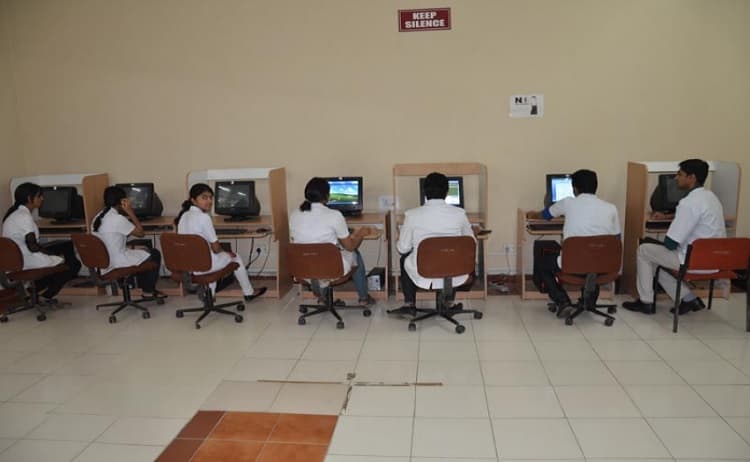 Modern Dental College and Research Centre Indore Facilities photo 1