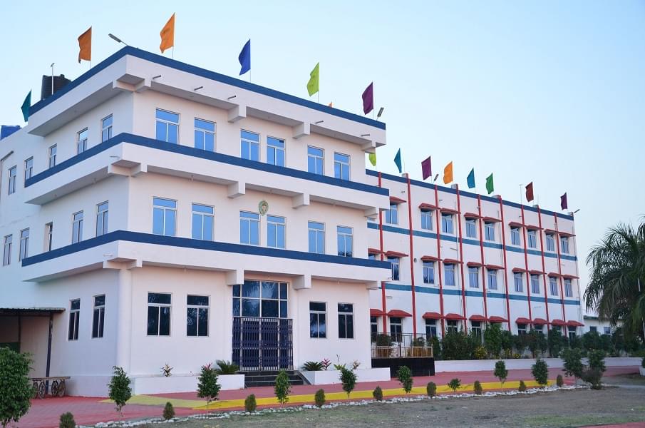 Royal Institute of Management & Advanced Studies Ratlam Campus photo 1