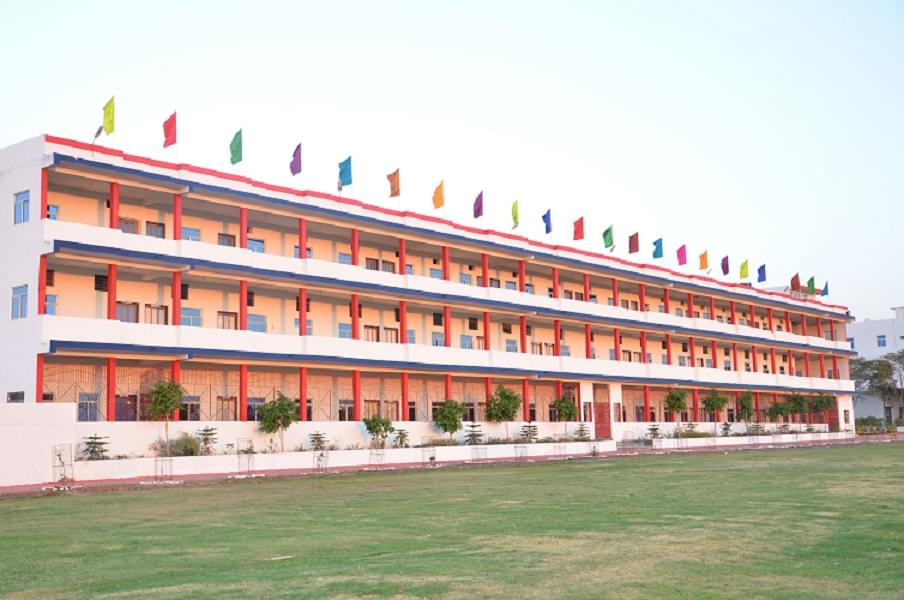 Royal Institute of Management & Advanced Studies Ratlam Campus photo 2