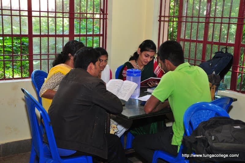 Tunga Mahavidyalaya Shimoga Library photo 1