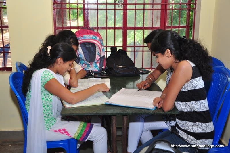 Tunga Mahavidyalaya Shimoga Library photo 2
