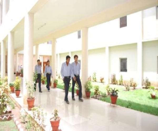 SGBM Institute of Technology and Science Jabalpur Academic Building photo 4