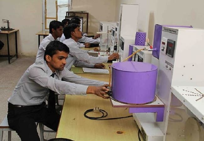 Swami Vivekanand College of Pharmacy Indore Favility photo 10