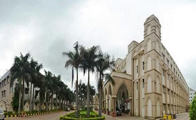 People's College of Dental Sciences & Research Center Bhopal Academic Building photo 2