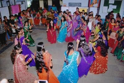 DAVV Mateshwari Sugni Devi Girls College Indore Cultural Activities photo 8