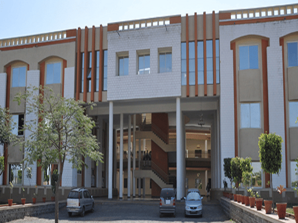 Chameli Devi School of Engineering Indore Building & Infrastructure photo 1