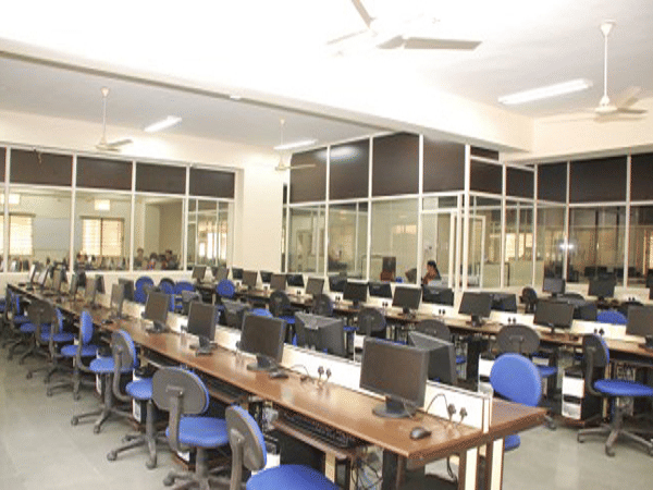 Chameli Devi School of Engineering Indore Building & Infrastructure photo 5