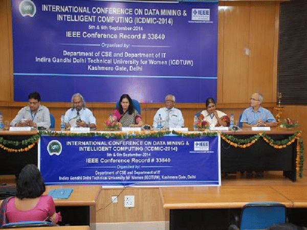 IGDTUW Events photo 7