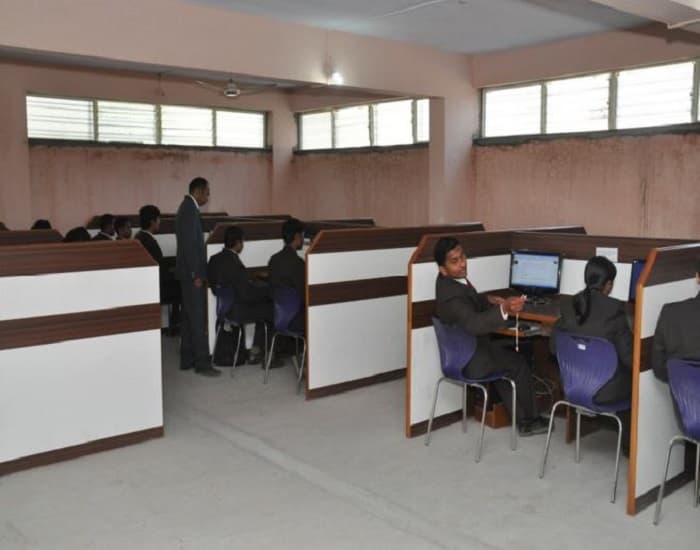 Shri. Dhondu Baliram Pawar College of Management Nashik Campus photo 1