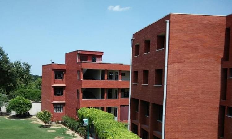 SGGSCC Campus photo 3
