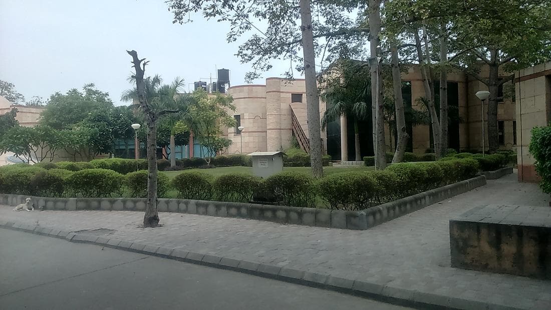 MDNIY Delhi College Images photo 10