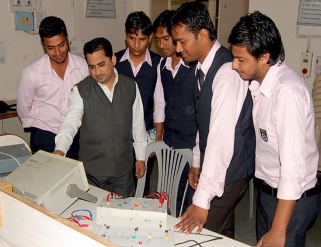 Anuradha Engineering College Chikhli Labs photo 6