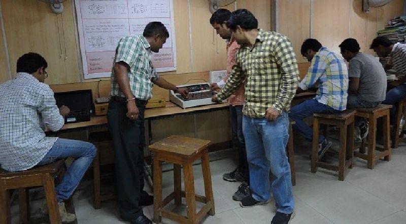 Bhai Parmanand Institute of Business Studies New Delhi Labs photo 6