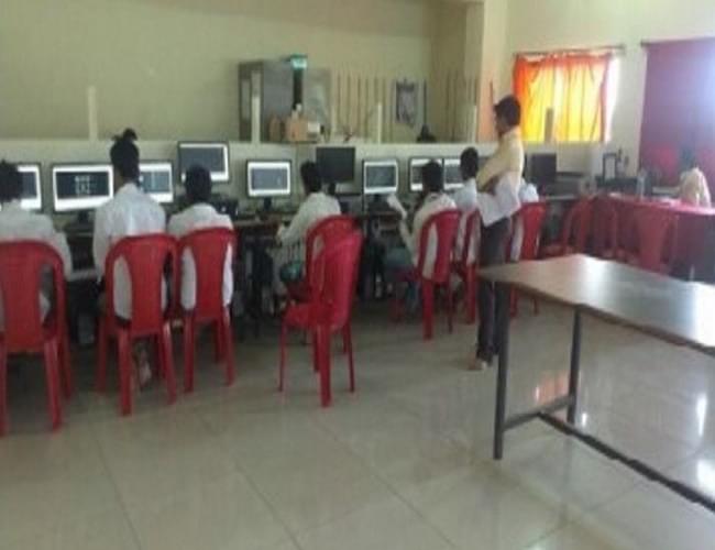 JSPM's Bhagwant Institute of Technology Barshi Labs photo 4