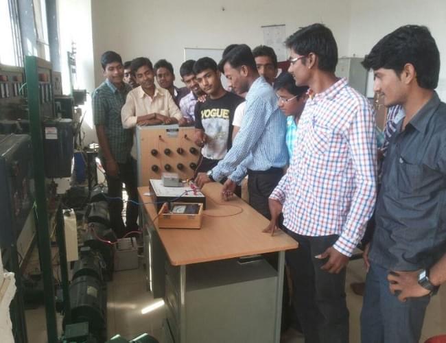 JSPM's Bhagwant Institute of Technology Barshi Labs photo 14