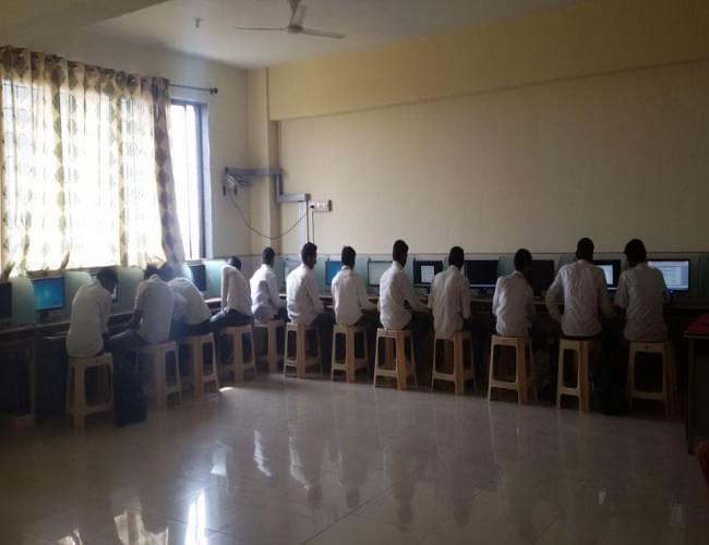 JSPM's Bhagwant Institute of Technology Barshi Infrastructure photo 1