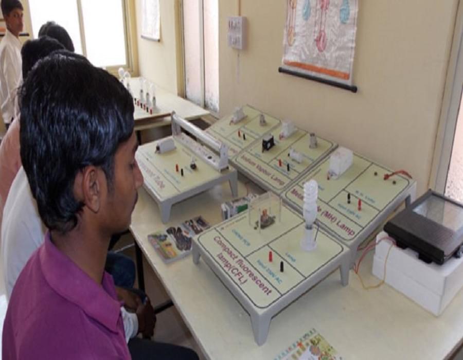 Rajiv Gandhi College of Engineering & Polytechnic Ahmednagar Labs photo 2