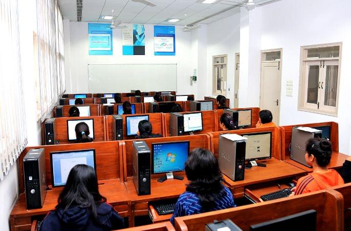 Mody University, School of Engineering And Technology Sikar Computer Lab photo 3