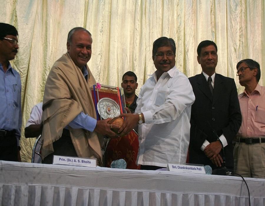 Department of Commerce and Management, Shivaji University Kolhapur Events photo 9