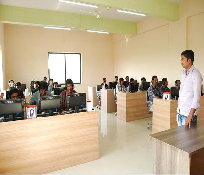 Swaraj Institute of Management Satara Infrastructure photo 14
