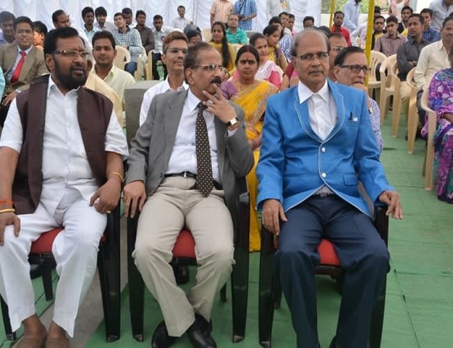 Shri Nathmal Goenka Law College Akola Events photo 4