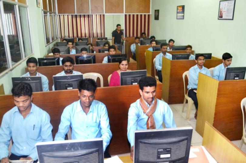 Sardar Patel Mahavidyalaya Chandrapur Infrastructure photo 2