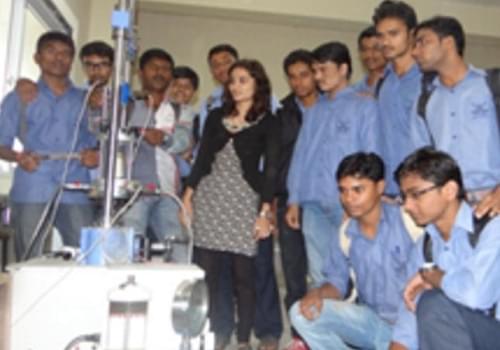 Dr. D. Y. Patil School of Engineering Pune Labs photo 1