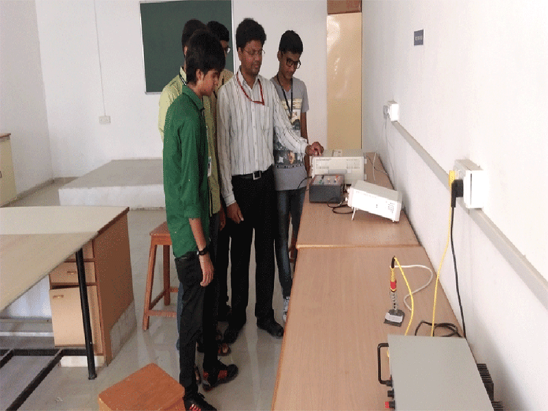 Sal Engineering and Technical Institute Ahmedabad Infrastructure photo 11