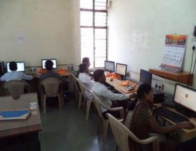 Yashwantrao Chavan Law College Pune Infrastructure photo 2