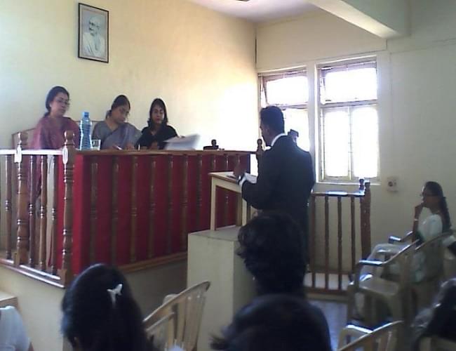 Mahatma Gandhi Mission's College of Law Nerul Navi Mumbai Moot Court Gallery photo 1