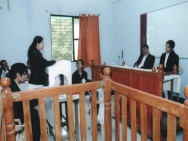 Gokhale Education Society’s N.B. Thakur Law college Nashik Court Gallery photo 3