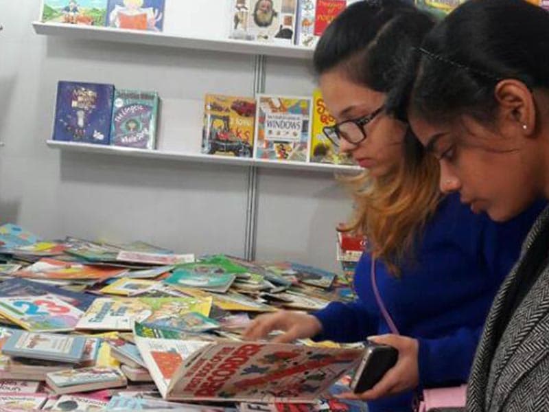 Polytechnic for Women New Delhi Visit to Book Fair photo 6
