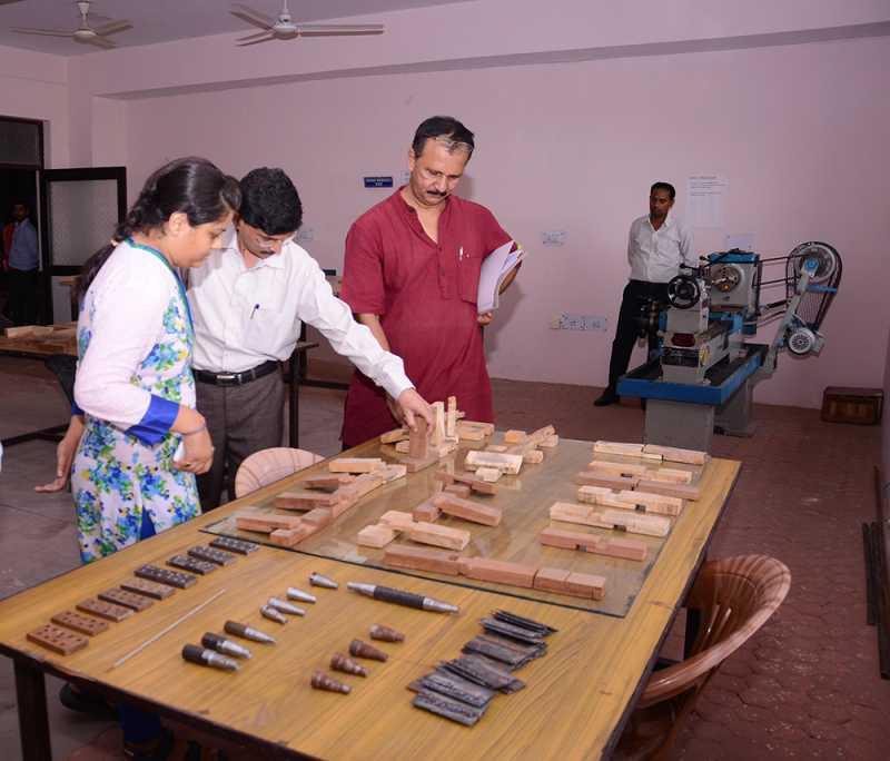 MET Faculty of Architecture Moradabad Workshop Gallery photo 2