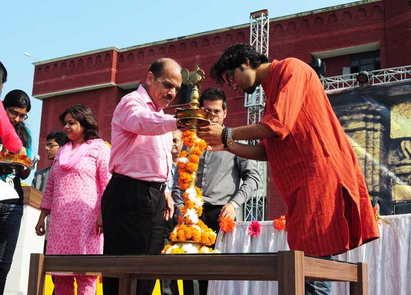 MET Faculty of Architecture Moradabad Workshop Gallery photo 9