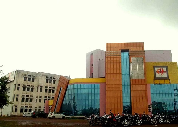 Central College of Engineering and Management Raipur Campus photo 3