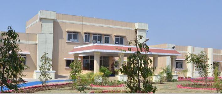 Kushabhau Thakre Patrakarita Avam Jansanchar Vishwavidyalaya Raipur Academic Building photo 1