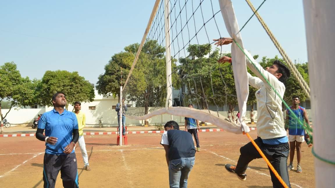 Swami Shri Swaroopanand Saraswati Mahavidyalaya Bhilai Sports photo 3