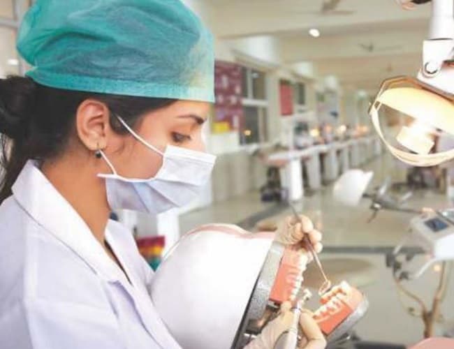 Sharda University, School of Dental Sciences Greater Noida Infrastructure photo 3