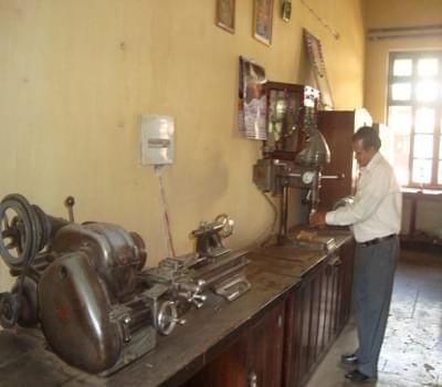 GNSCR Laboratory photo 15