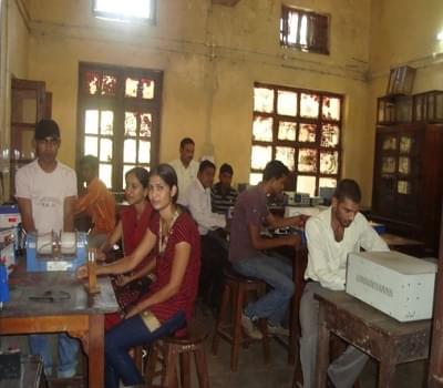 GNSCR Laboratory photo 2