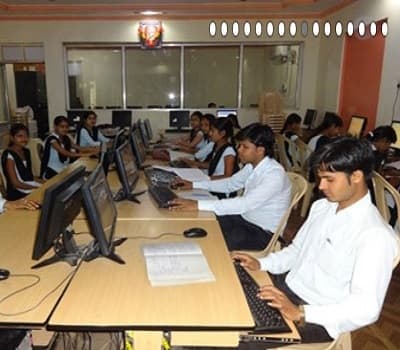 Seth Phoolchand Agrawal Smriti College Raipur Facility photo 2